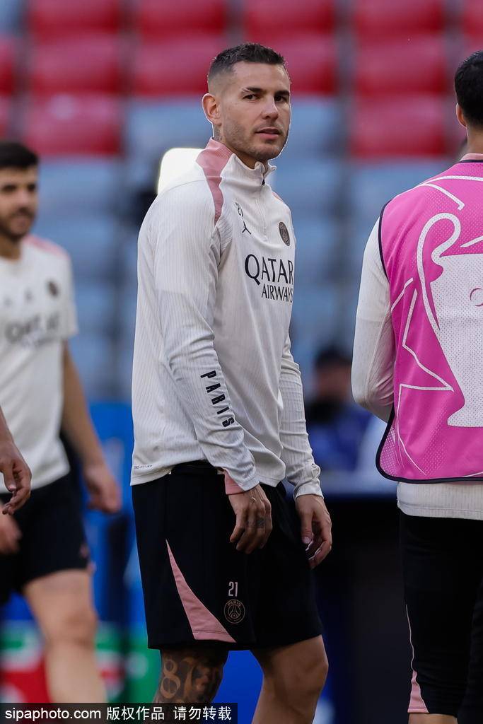 巴黎5-0夺欧冠！王朝开启还是昙花一现？姆巴佩隔空祝福藏玄机