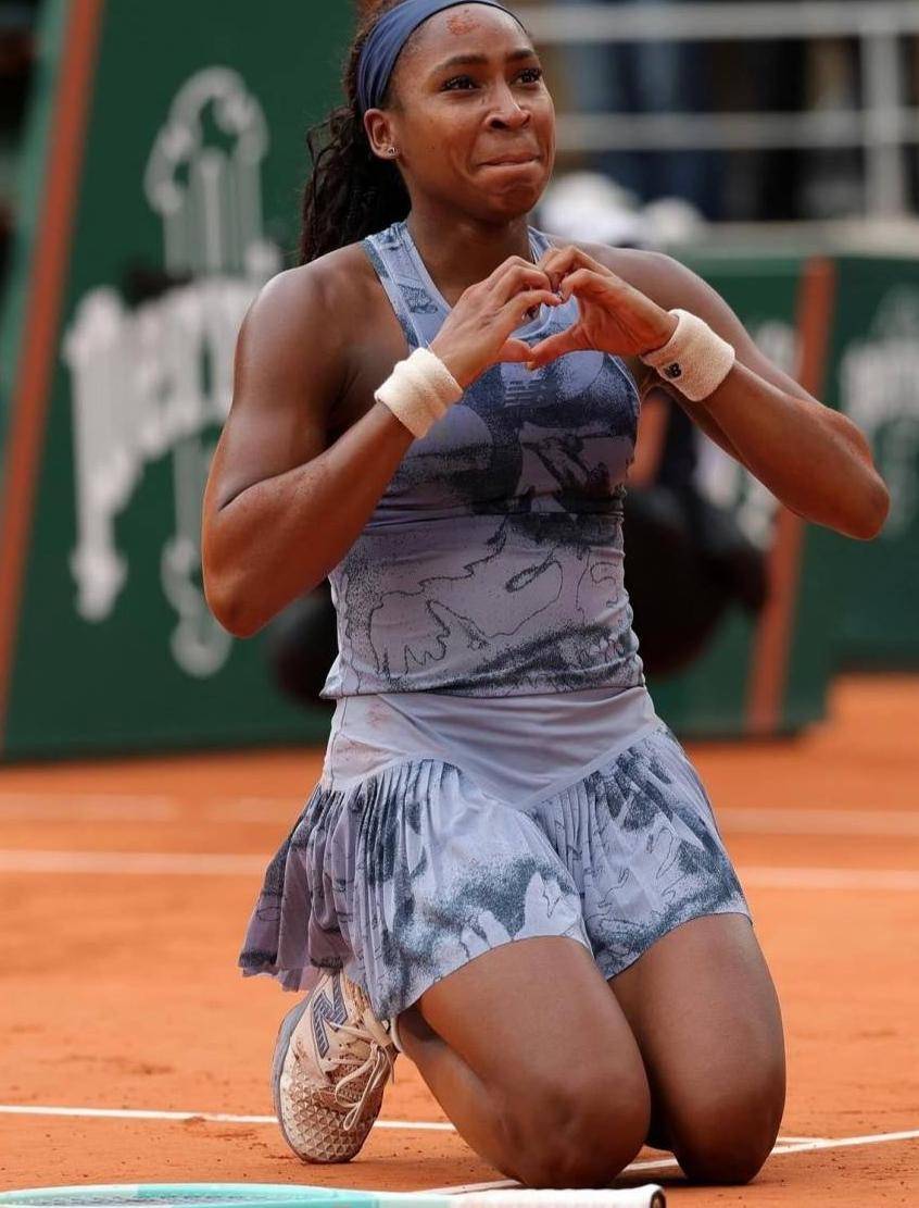 2亿欧！樊振东加盟德甲豪门，首秀3球创纪录，球迷：国乒新标杆